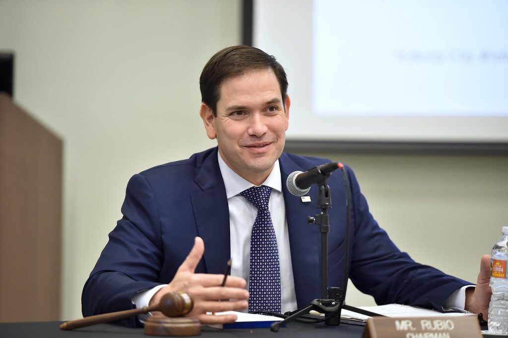 Hombre, politico, candidato al senado por Florida, Marco Rubio