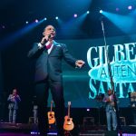 Gilberto Santa Rosa arrasa con salsa, boleros y baile